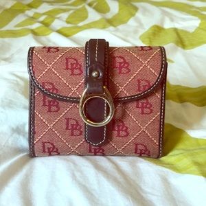 Dooney & Bourke small wallet